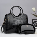 Bolso Mano con Estampado de Serpiente, Cuero Brillante Platino