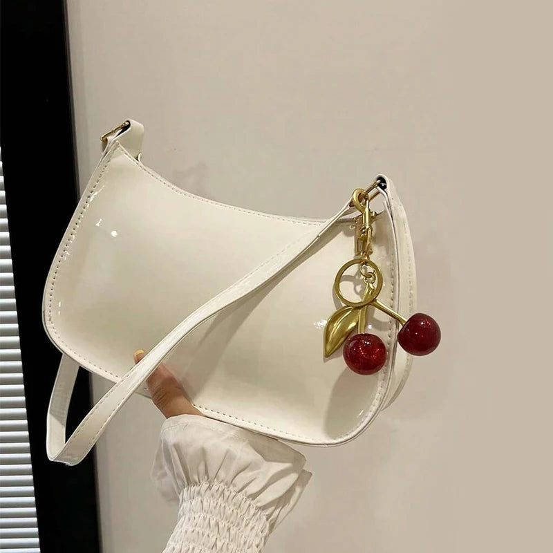Bolso de Piel PU para Mujer, Color Liso con Colgante de Cereza, Bolso de Hombro Casual para el Día a Día